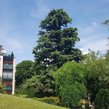 Forest Paradise, Very Large Lounge, Only 15 Min To Paris! * Sèvres