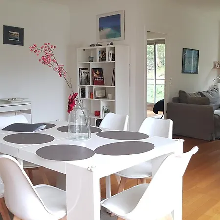 Forest Paradise, Very Large Lounge, Only 15 Min To Paris! * Sèvres